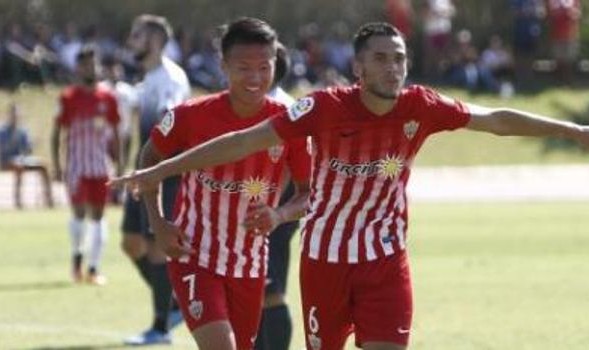  纽卡斯尔联前锋帽子戏法助球队四比一大胜谢菲尔德联  