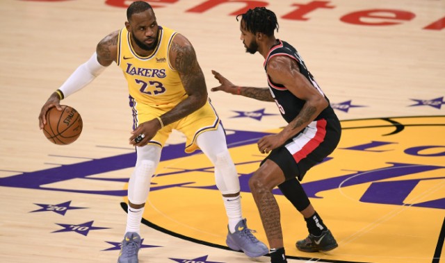  约基奇揽三双统治攻防，掘金轻取对手延续不败金身