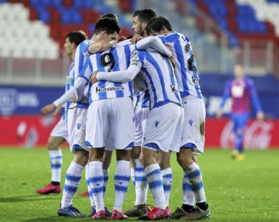  比勒菲尔德顽强逼平劲旅，保级形势柳暗花明